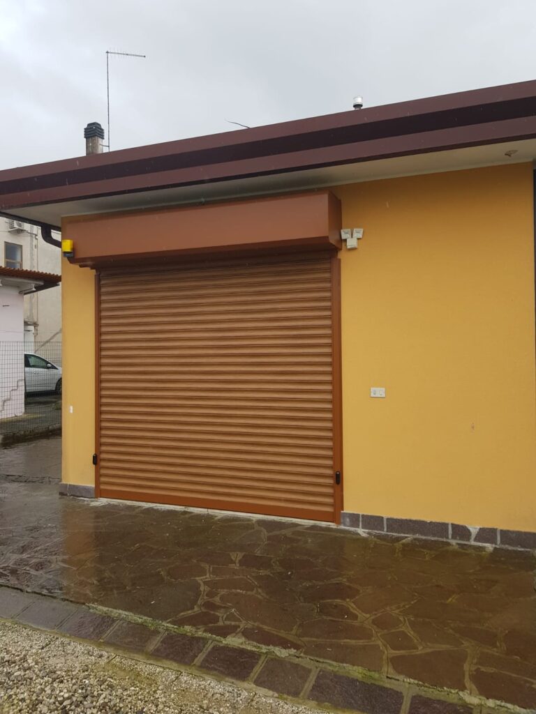 Leader Service Porte e Garage | Serranda coibentata rotoblind-12